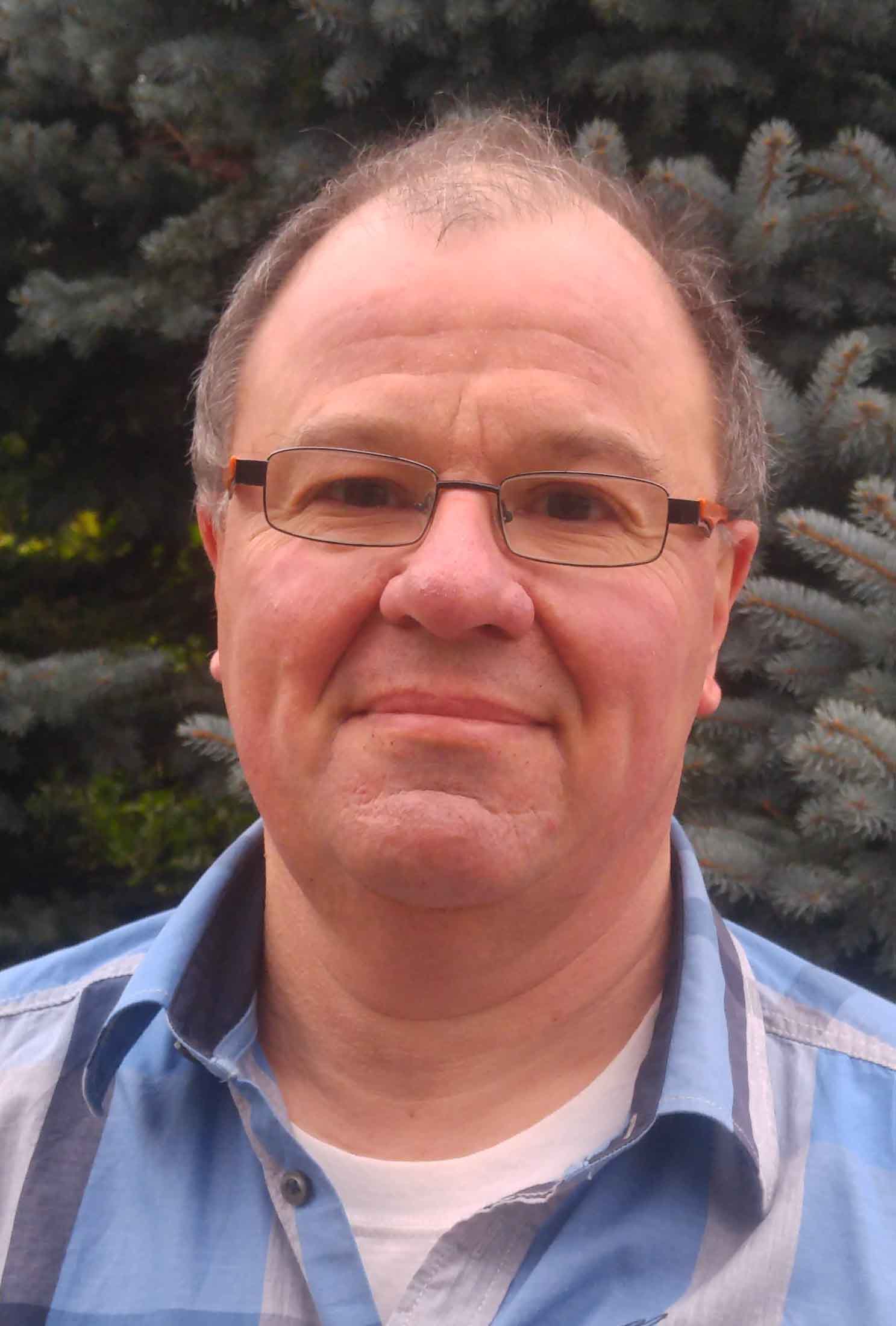 Zur Zeit keine eigene Website, siehe Hobby Schildys